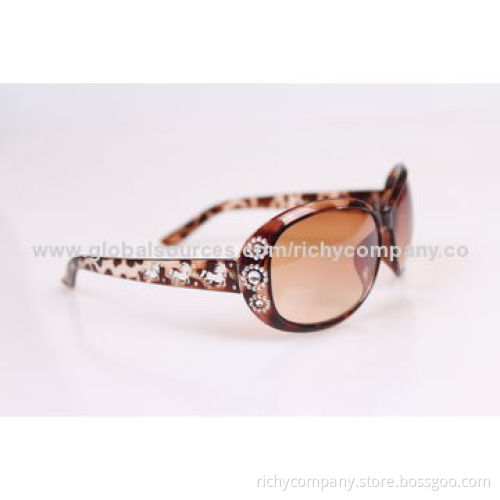 Fashionable Women's Sunglasses, OEM Orders are Welcome